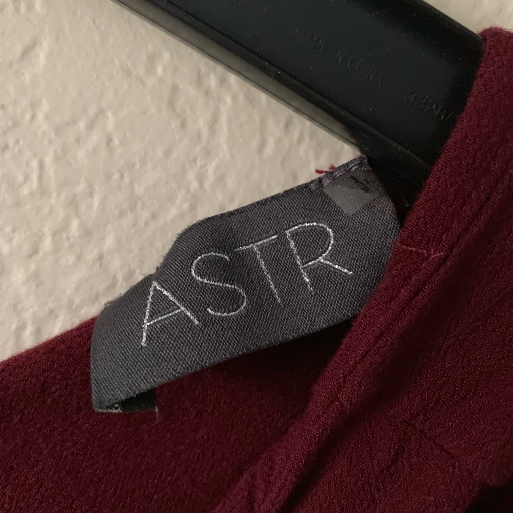 ASTR Long Sleeve Top - Picture 4 of 4